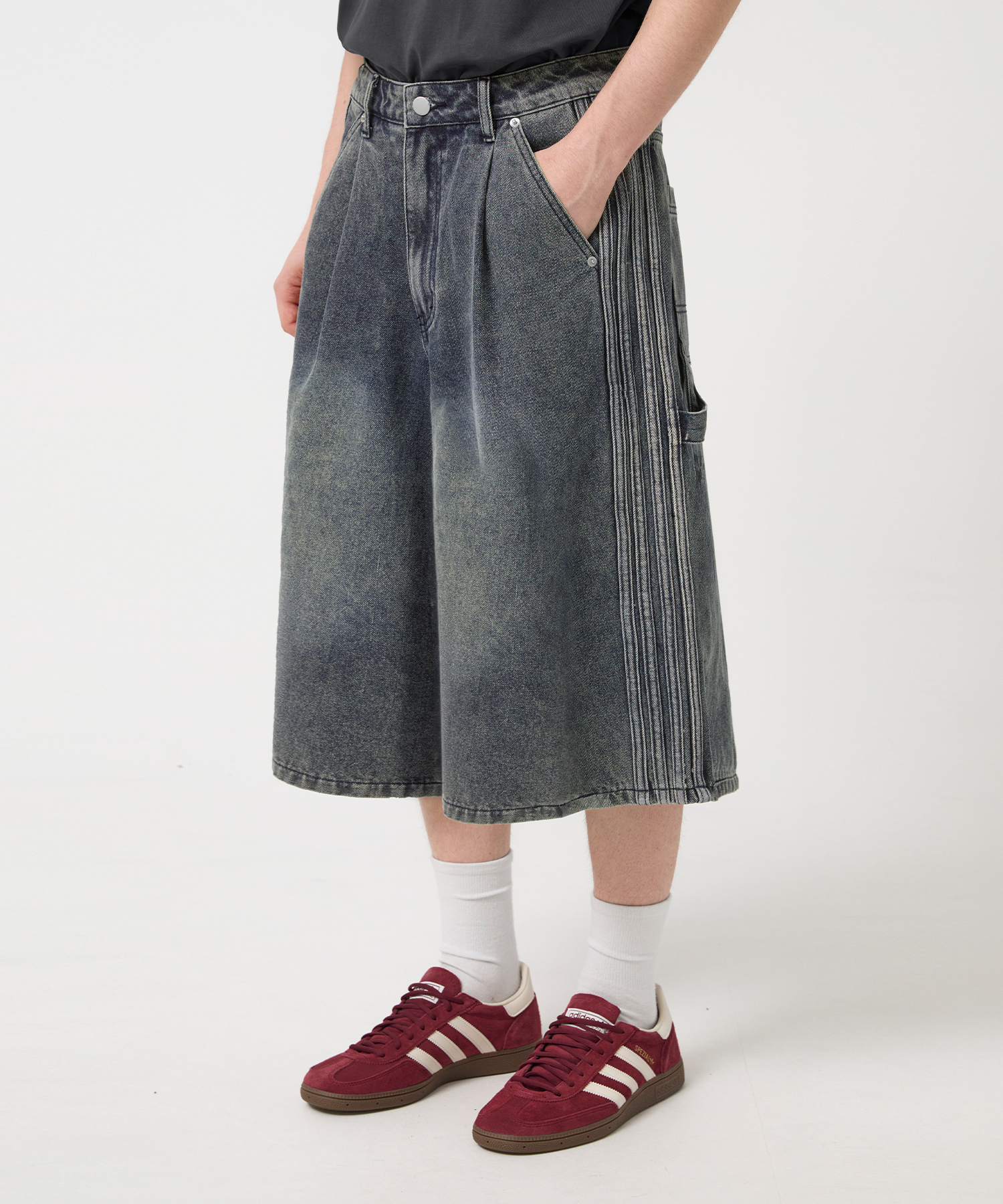 TRACK LINE WASHED DENIM BERMUDA SHORTS BLUE GRAY