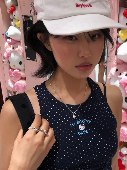 RAIVE X HELLO KITTY Sleeveless T-shirts VW6ME005 2color