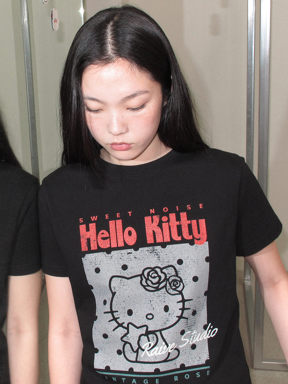 RAIVE X HELLO KITTY Dot Graphic T-shirts VW6ME003 2color