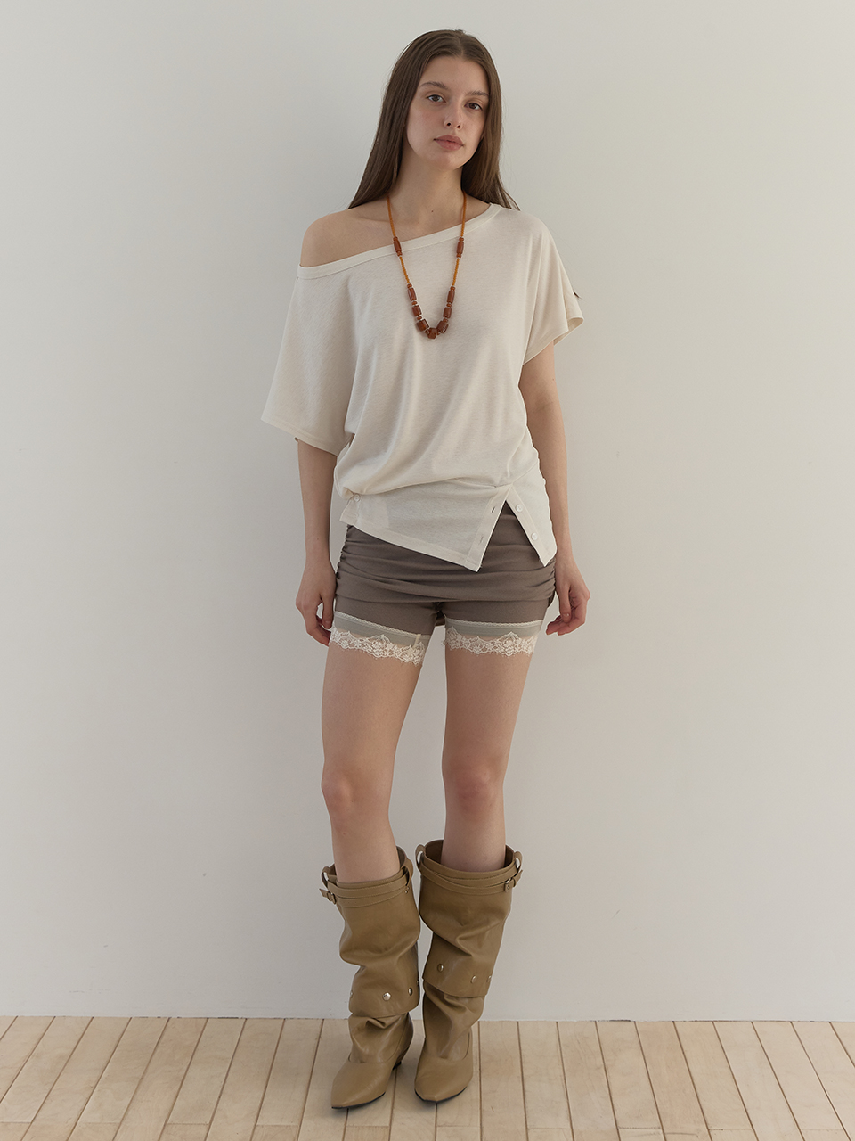 LACE SHIRRING LAYER SHORTS (BEIGE GREY)