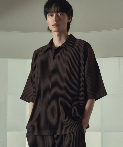 Yoyogi Pleats Polo (Brown) TNTS6E212W2