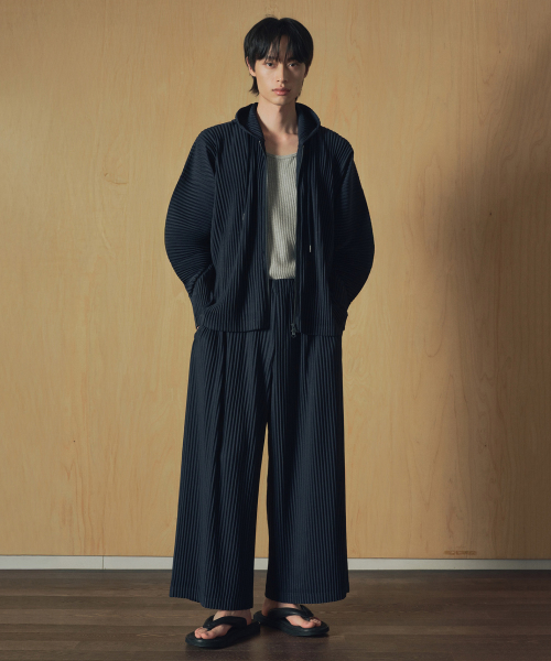 Yoyogi Pleats Wide Pants (Navy) TNPA6E108N2