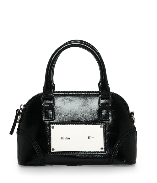 MUSINSA公式 | MATIN KIM CURVE ZIP MINI BAG IN BLACK