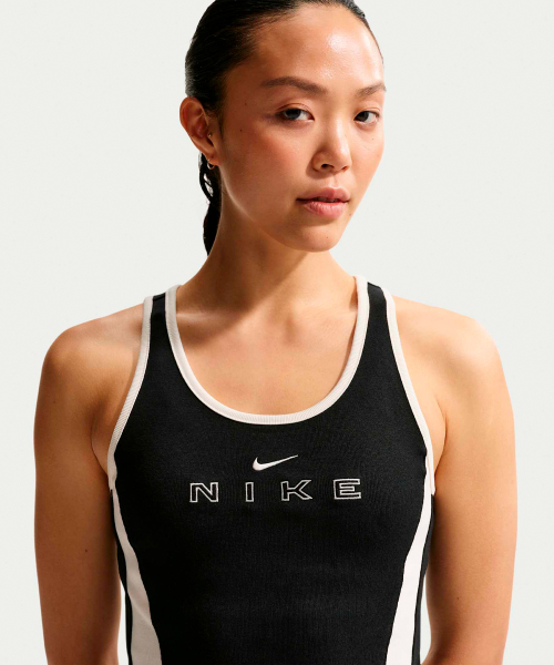 Спортивная майка Tight Graphic Tank Top W - Black:Chalk / IF0553-010