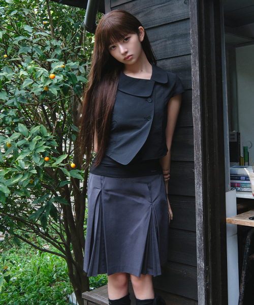 Accordion side pleats midi skirt CHARCOAL