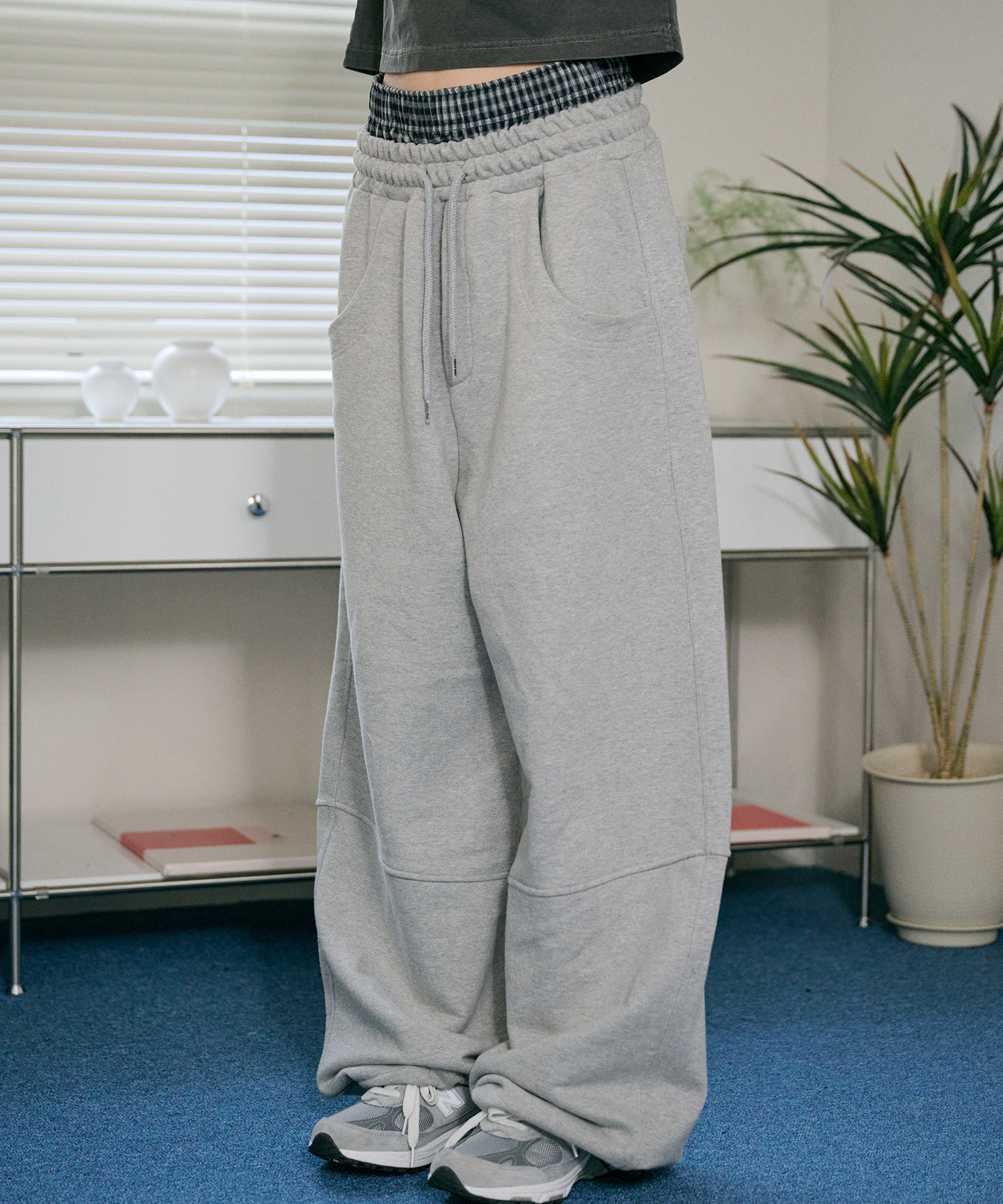 Серые спортивные штаны Sagging в клетку