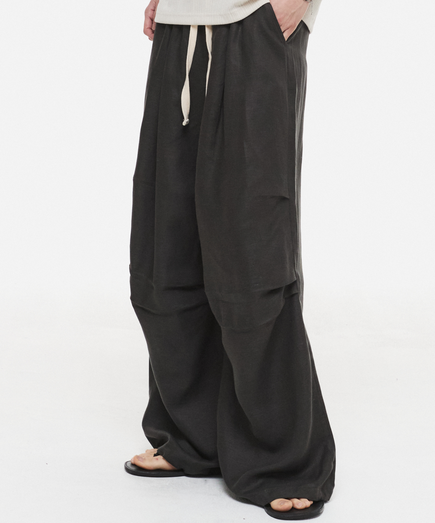 Parachute Pleated Linen Banding Pants