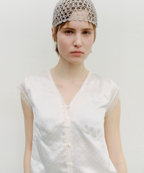 DOT SATIN V NECK BLOUSE - CREAM