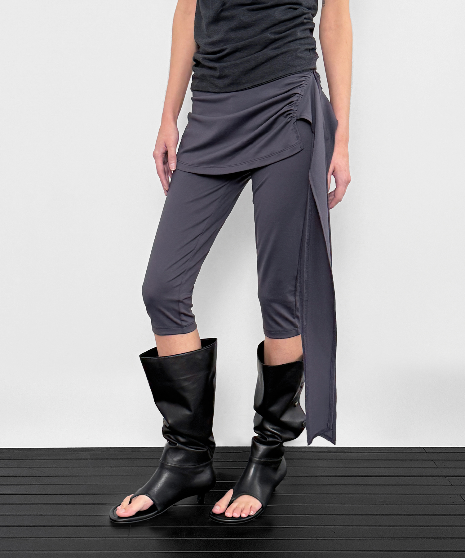 Capri Wrap Skirt Pants_Charcoal