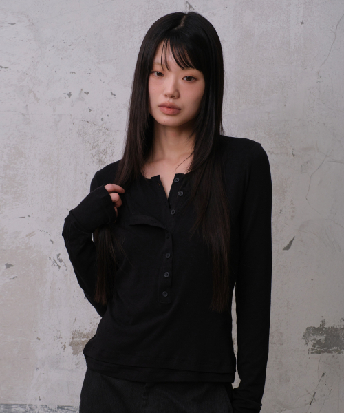 LAYERED DOUBLE HENLEY NECK LONG SLEEVE (BLACK)