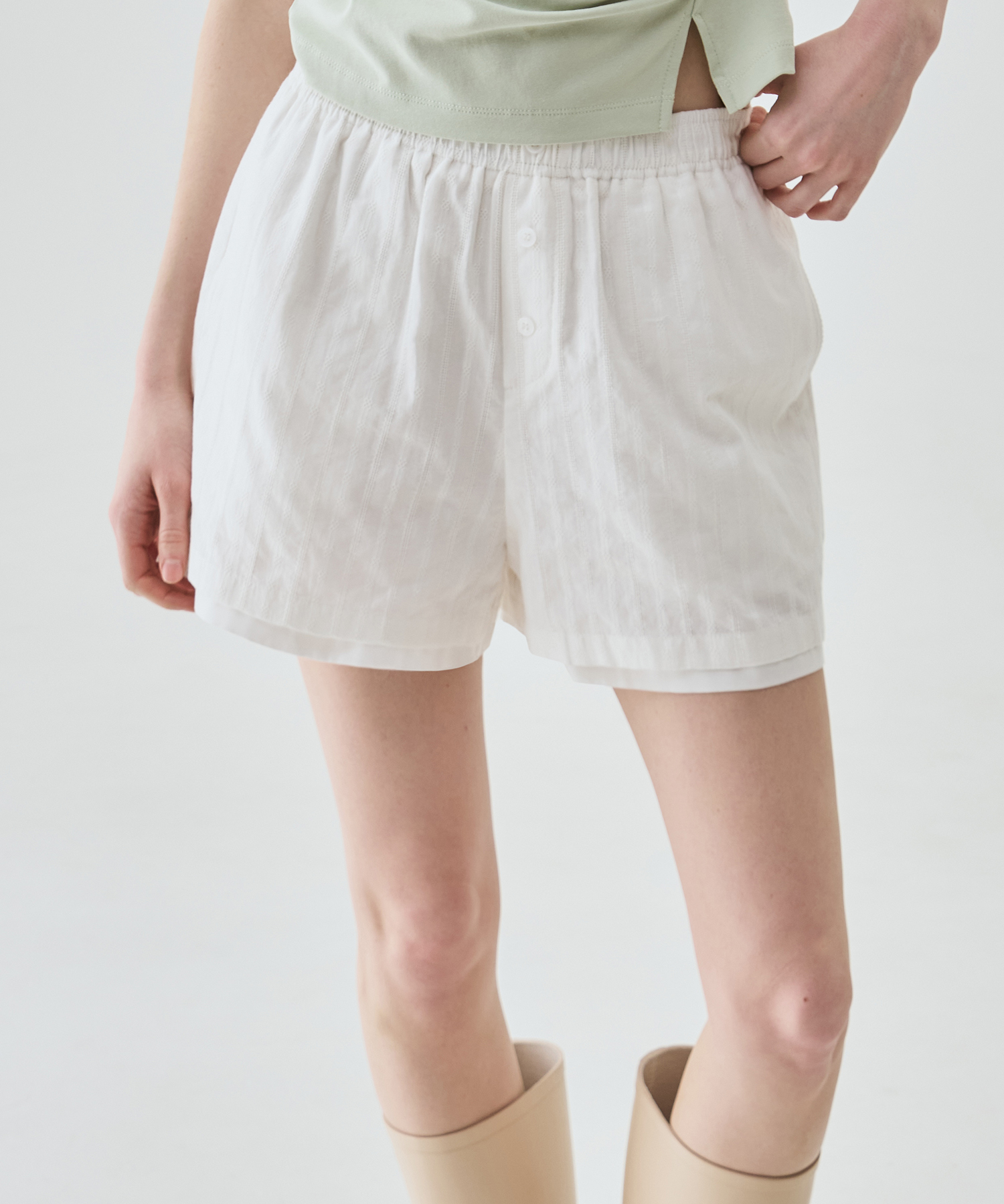 COTTON PUNCHING LAYERED SHORT брюки [белый]
