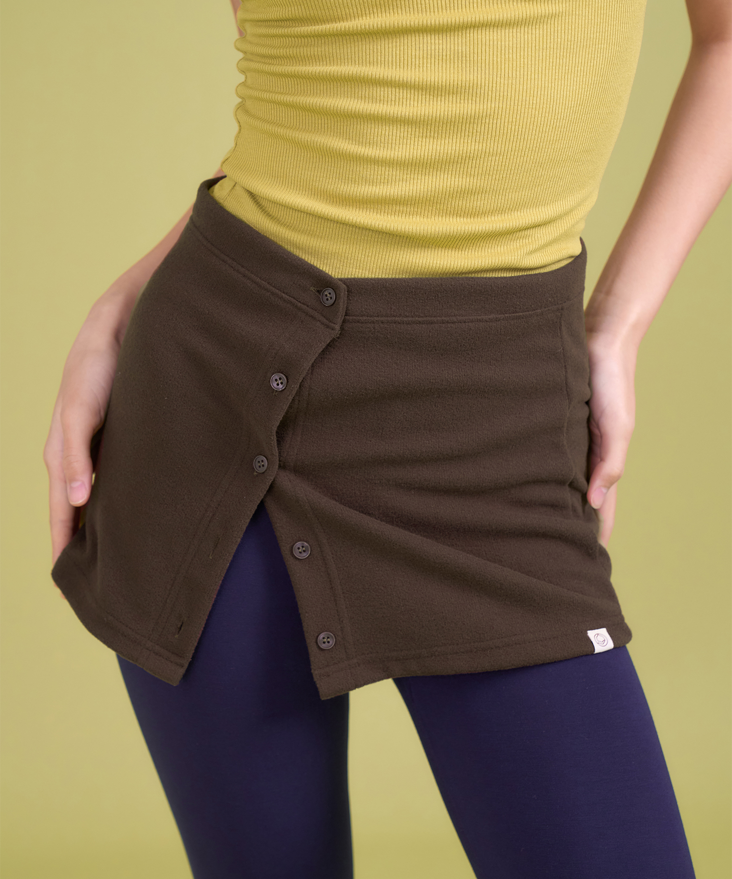 на пуговицах Hip Cover (Brick Brown)