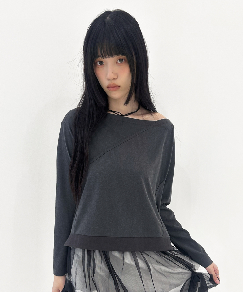 Slit Cut Paneled Top [Charcoal]