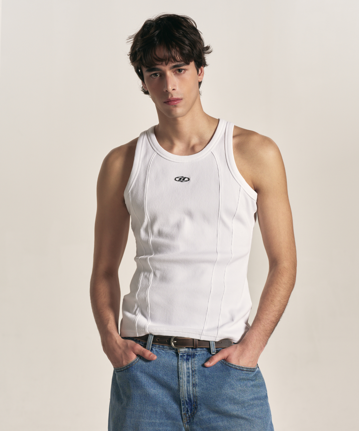 B PENDANT CUT LINE SLEEVELESS [белый]