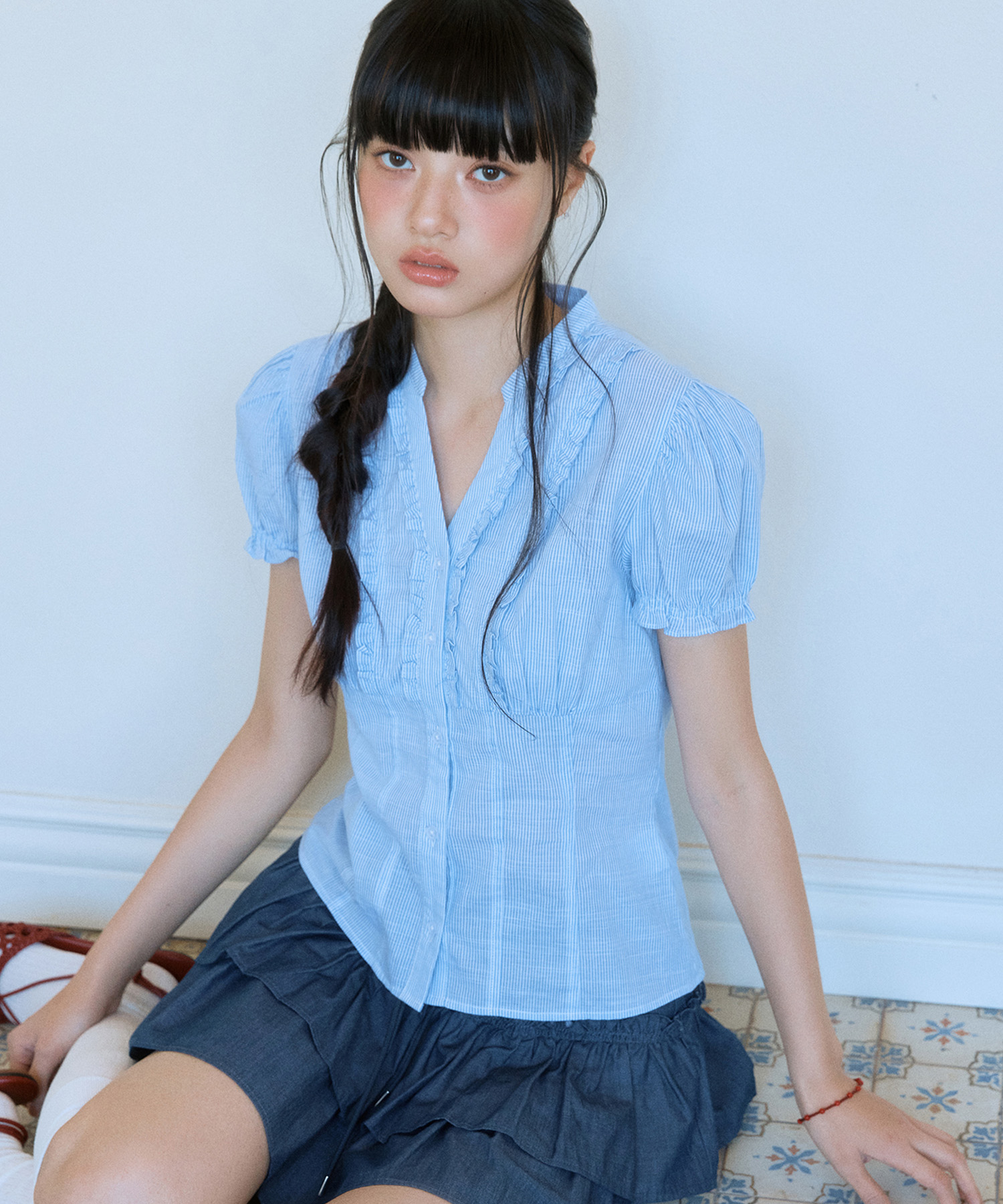 V-шеяшея frills рубашка_MIWYAG609G