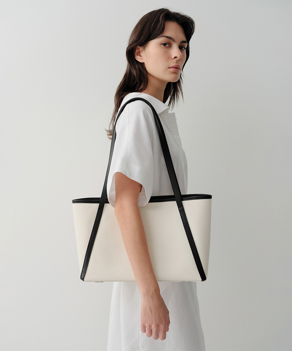 ROBBIE CANVAS BAG MEDIUM (IVORY)