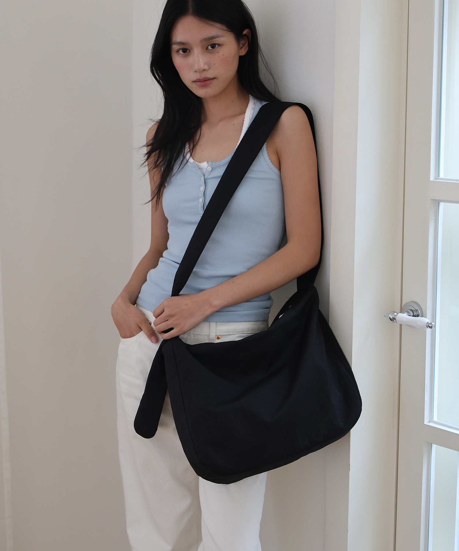 Cozy Nylon Cross Bag _ Black