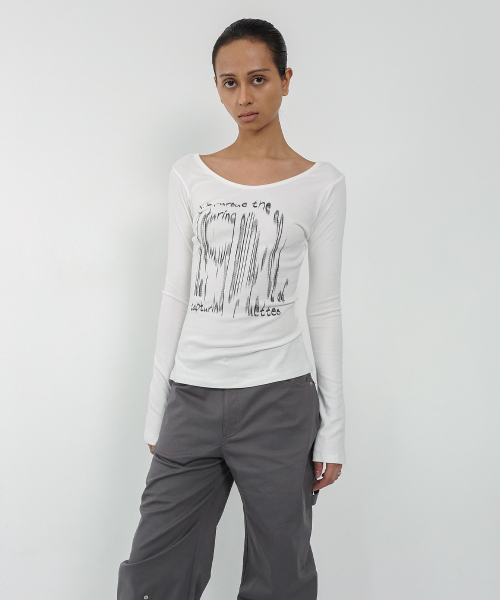 MELTED TYPO SOFT LONG SLEEVE IVORY