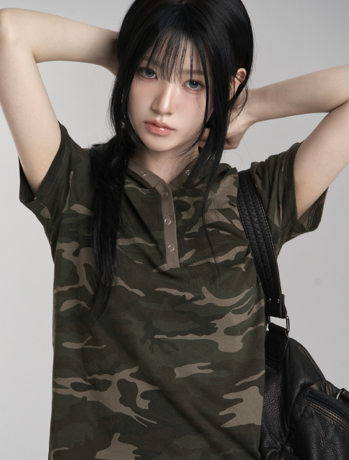 Тонкая футболка-худи с коротким рукавом на кнопках Camo Khaki