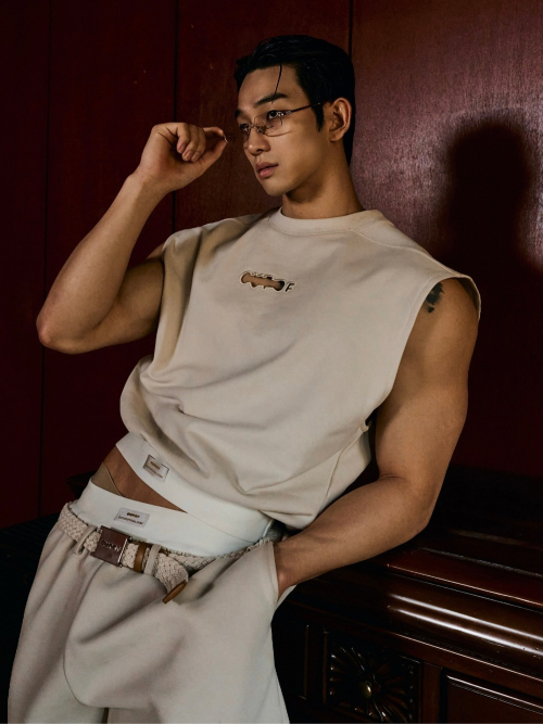 Logo Hole White Band Sleeveless