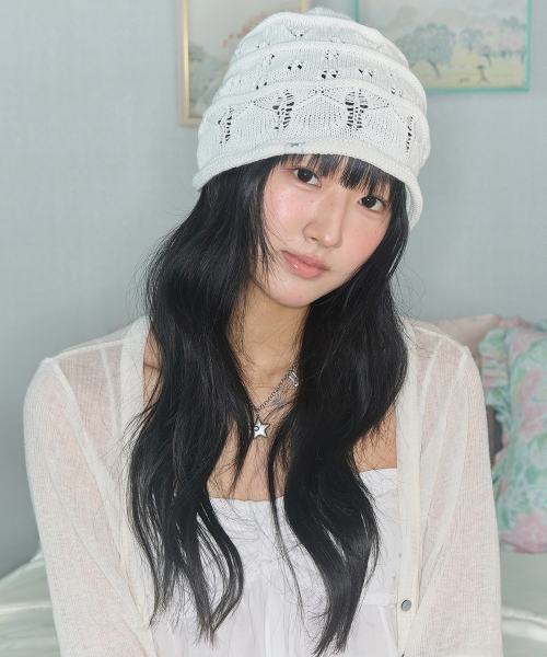 nostalgic knit beanie white