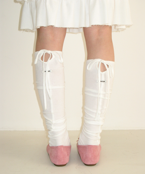 LOGO STRING KNEE SOCKS WHITE