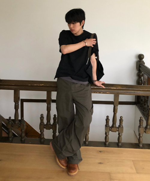 MUSINSA公式 | MISEKISEOUL MEN Folded pocket cargo parachute pants