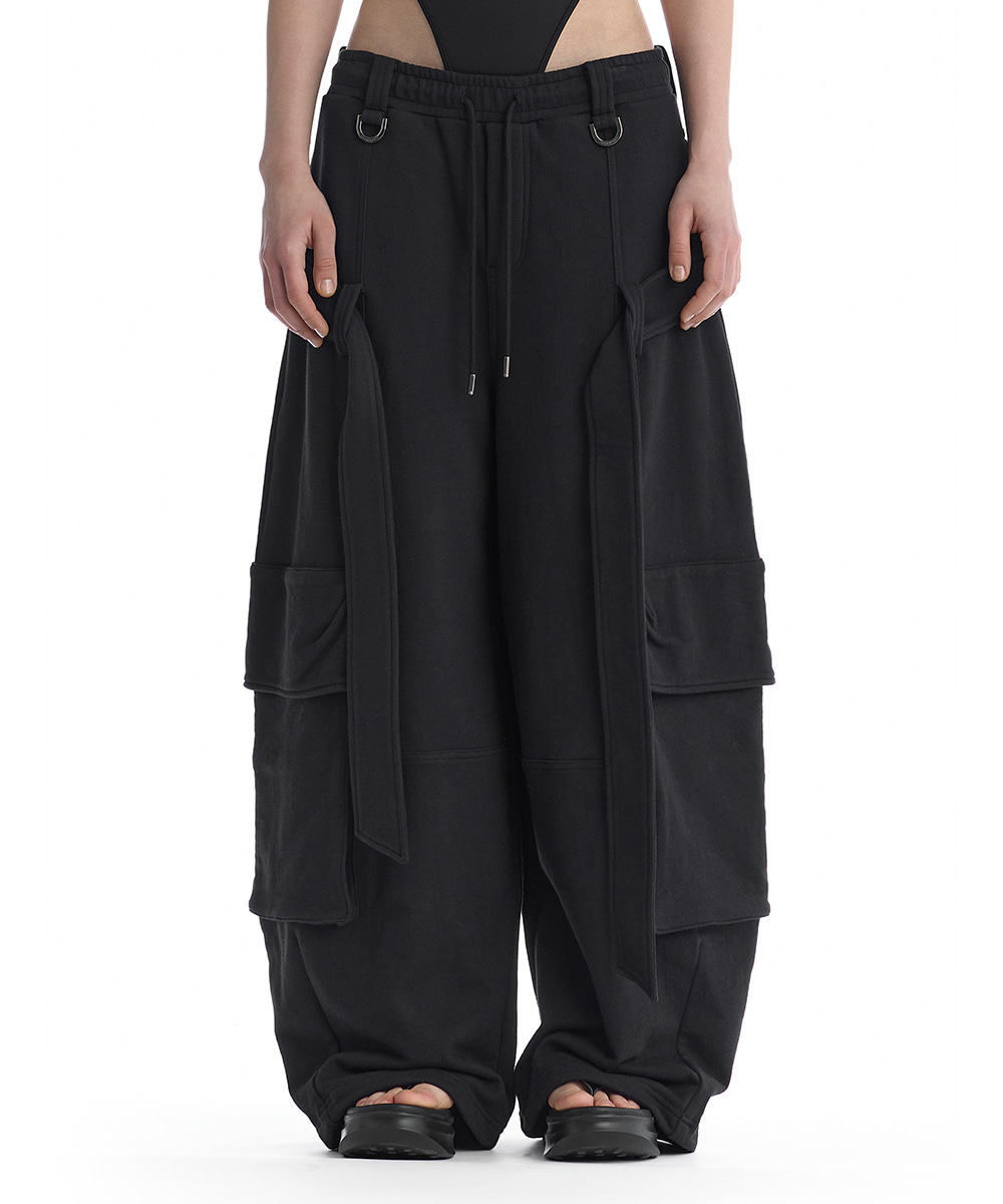 Utility Belted Cargo Sweat Pants [ Black ]