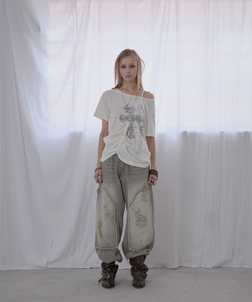 SILENT CROSS SHIRRING TOP / IVORY