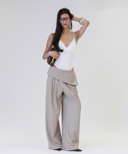 Taylor Folding Pintuck Wide Slacks [BEIGE]