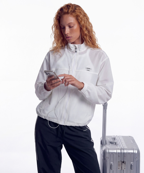 Ветровка Essential Flow Windbreaker W (White)