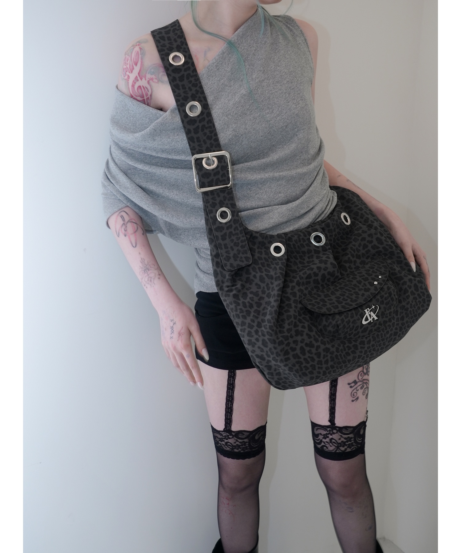 Carry all large hobo bag leopard black