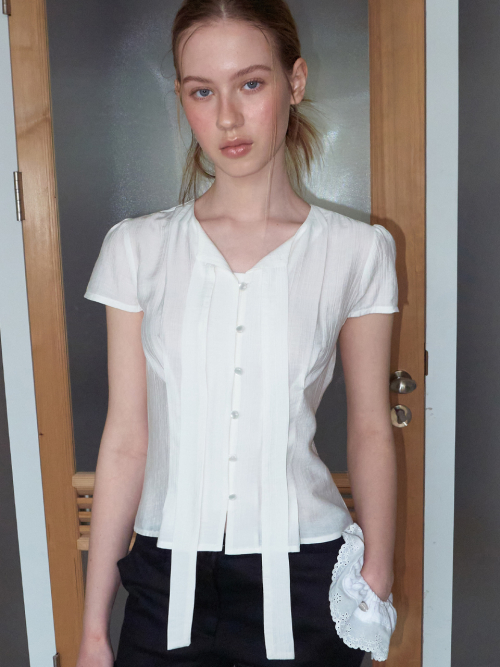 Tie Pintuck Half Blouse, Ivory