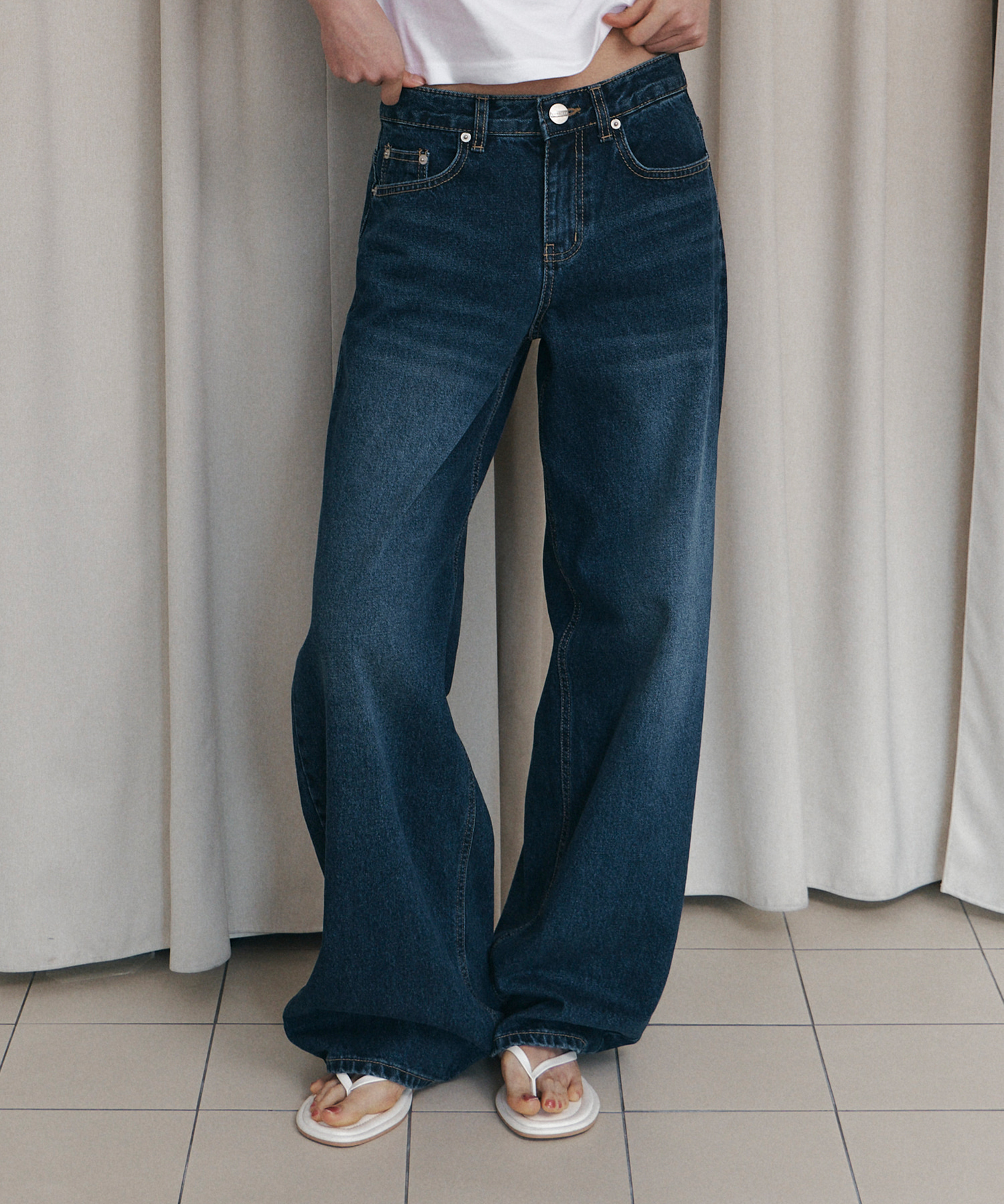 C BACK LOGO WIDE DENIM PANTS_DARK BLUE