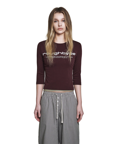 Lettering U-neck Half-sleeved T-shirt - Burgundy