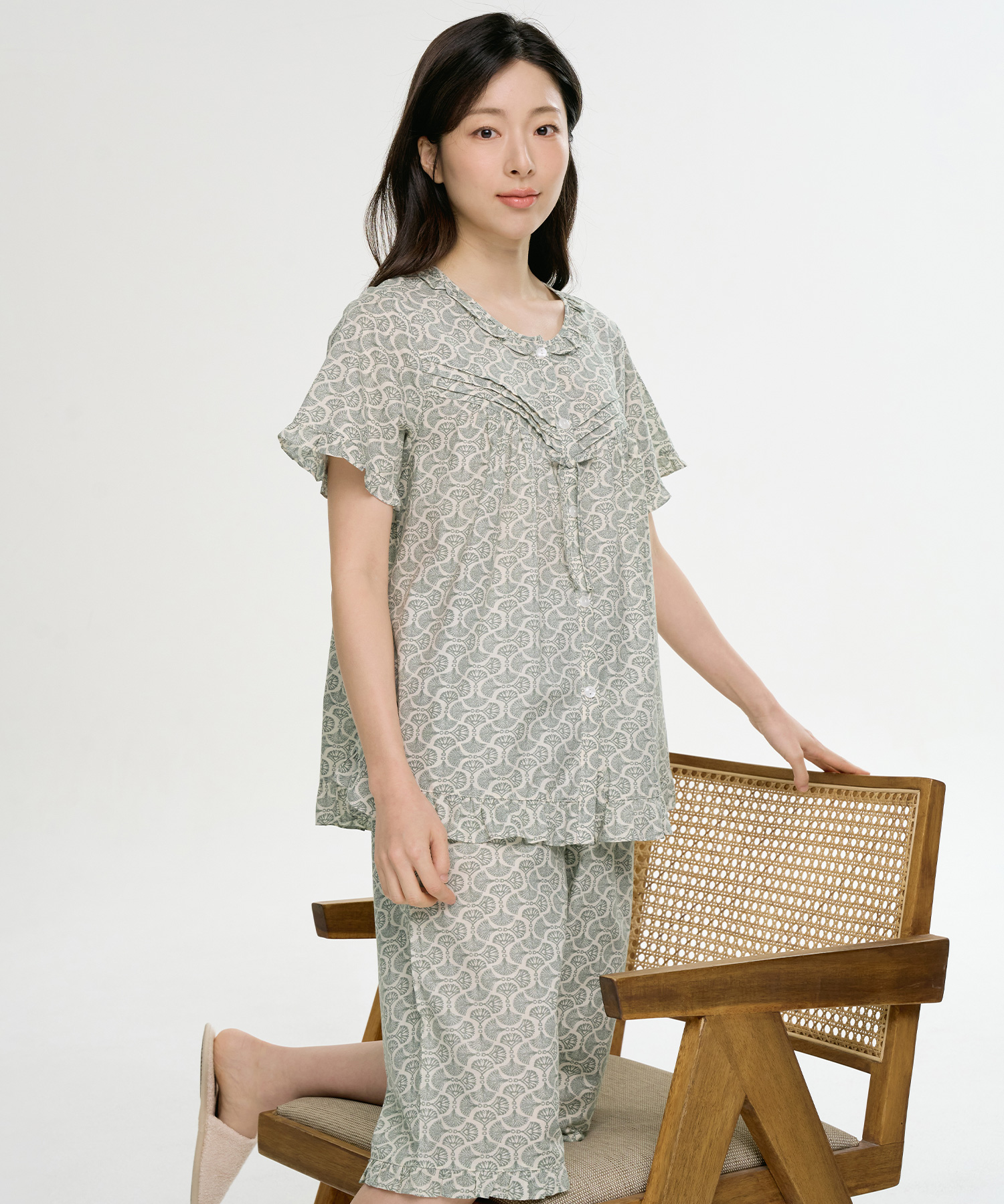 Antique Gray Women Short-Sleeved Pajamas Set