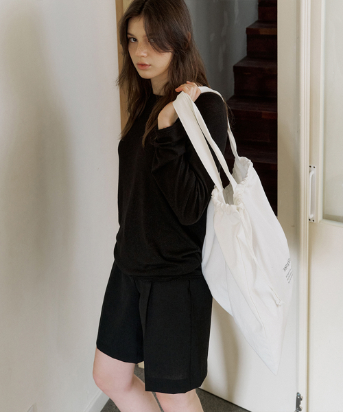 Calm Bermuda Shorts_Black