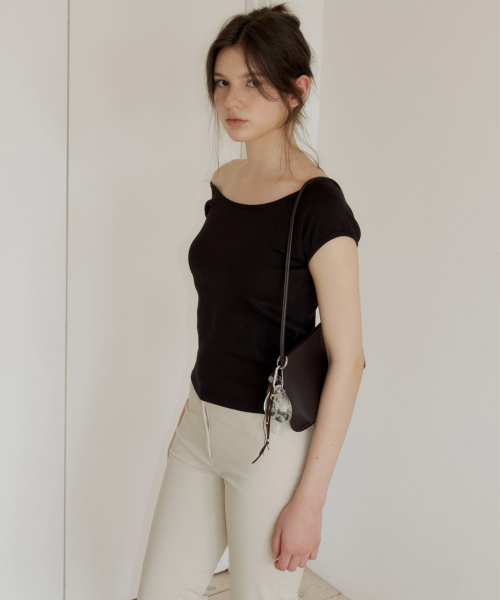 One-Shoulder Off Top_Black