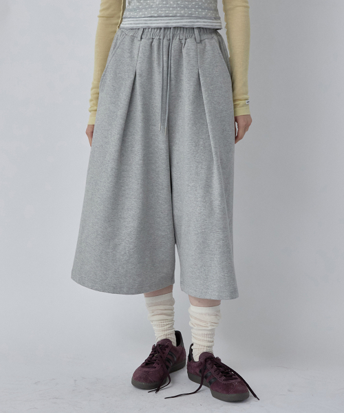One-Tuck Wide Bermuda Pants Melange Gray