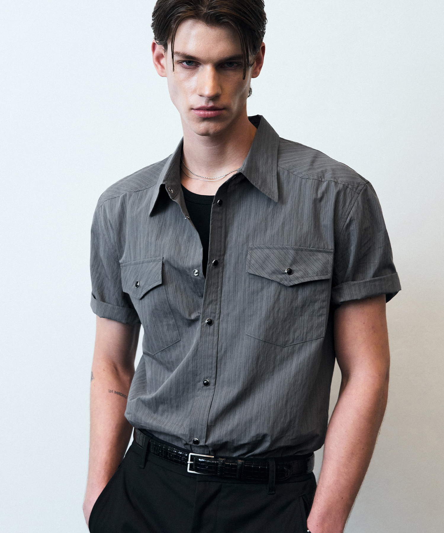 KAFKA WESTERN STRIPE HALF SHIRT [GREY]