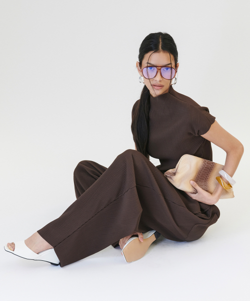 Pleated Sleeveless Top [BROWN]