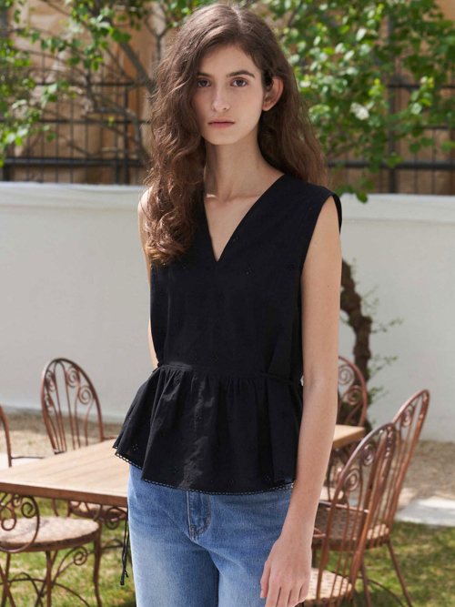 Flared Sleeveless Blouse(Black)