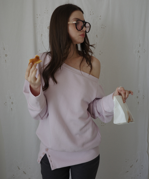 one shoulder sweatshirt_ ash pink