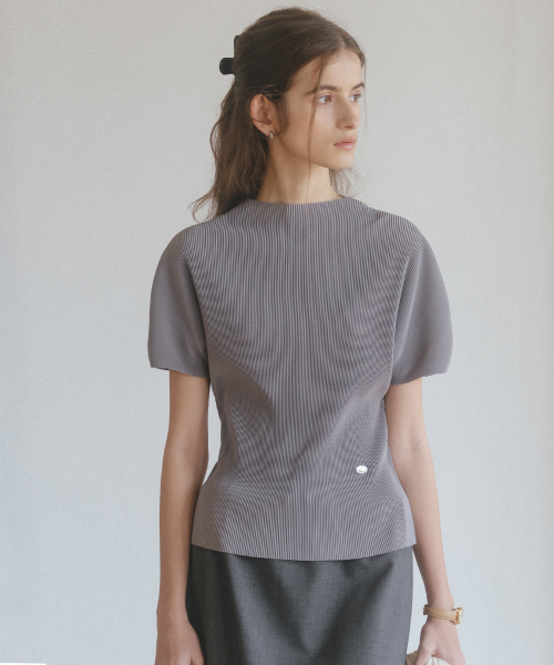 Pleated high neck short sleeve top_light серый