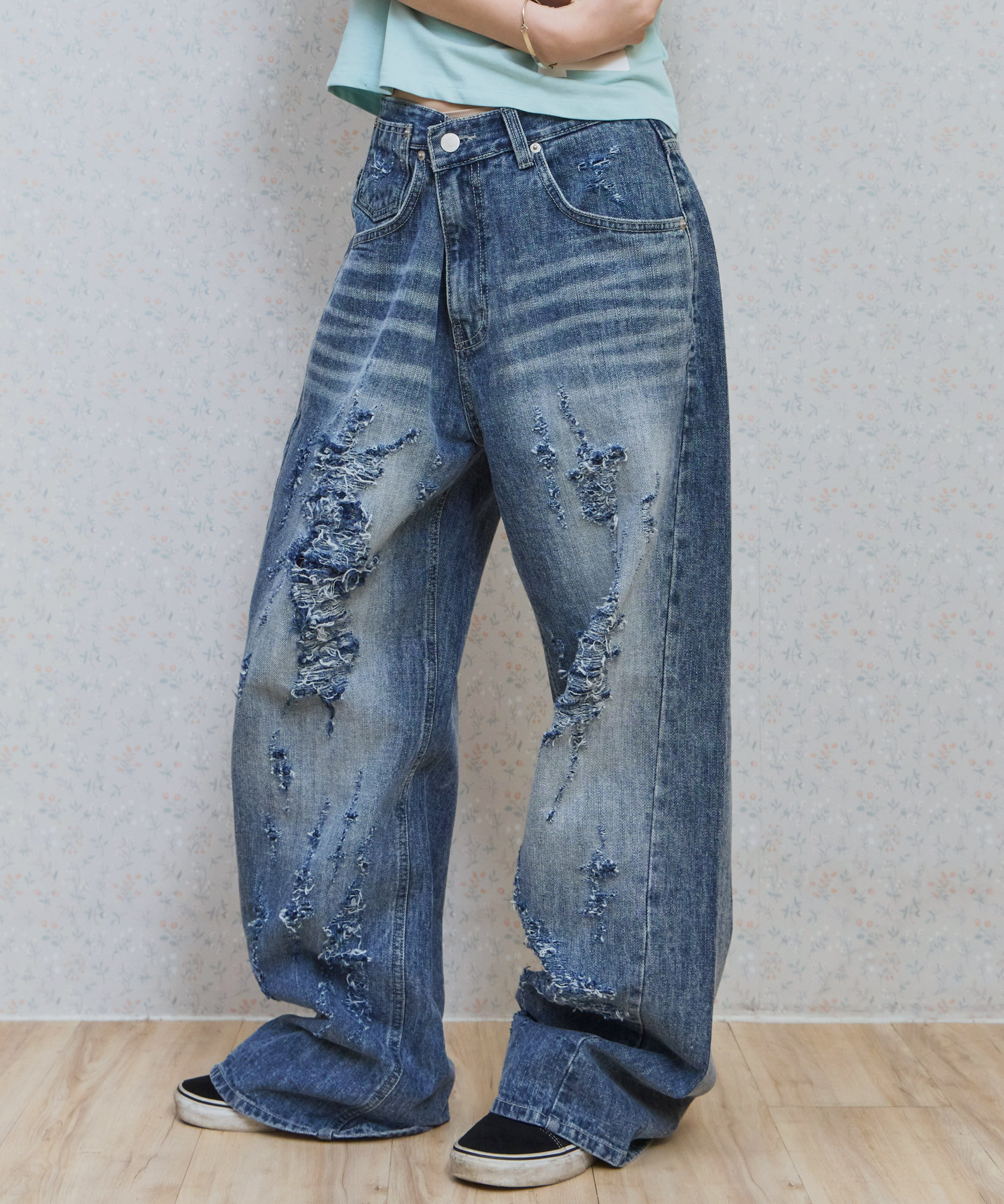 Ke615. vintage damage denim