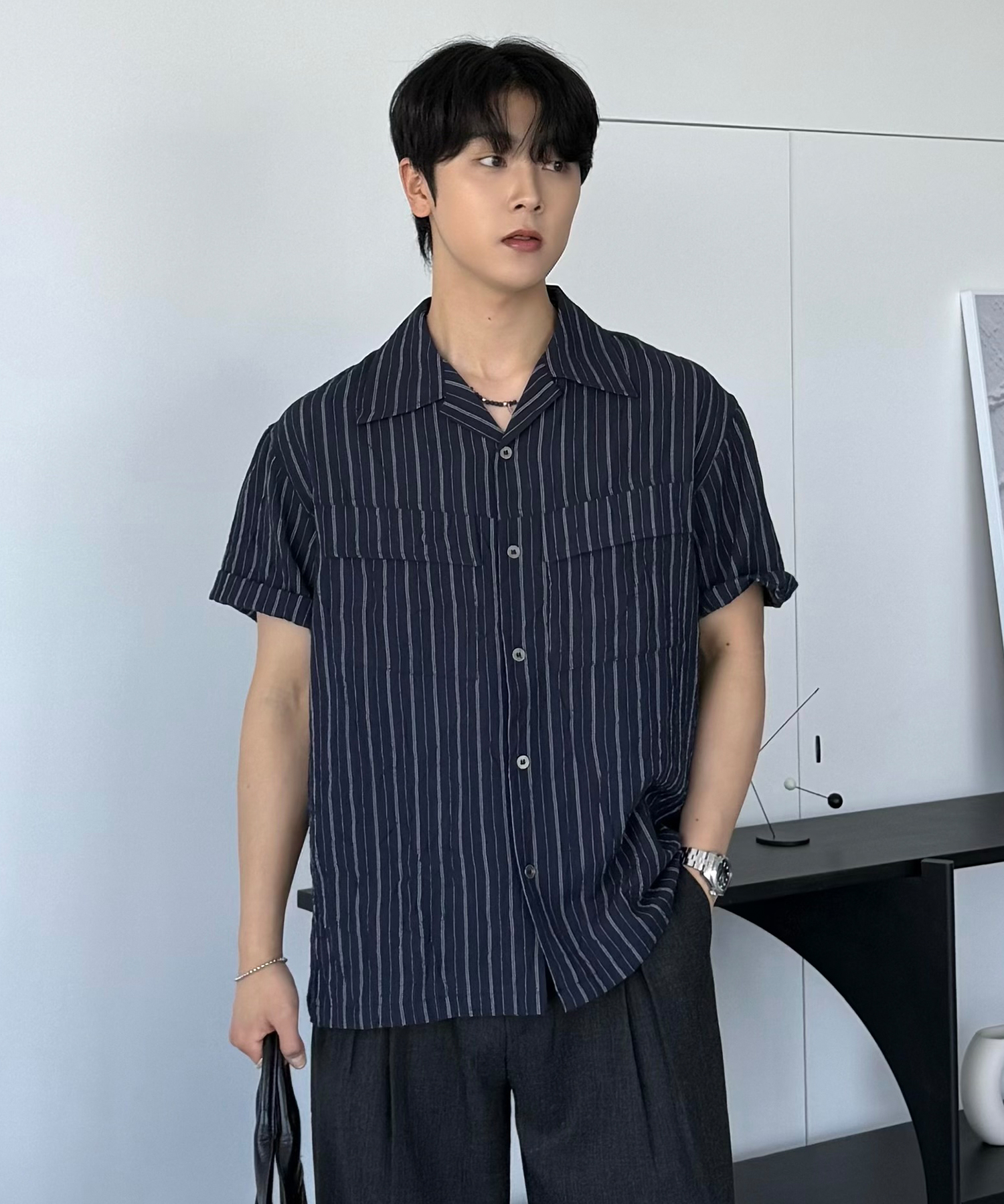 Non-fade semi-crop-sleeve denim shirt - white