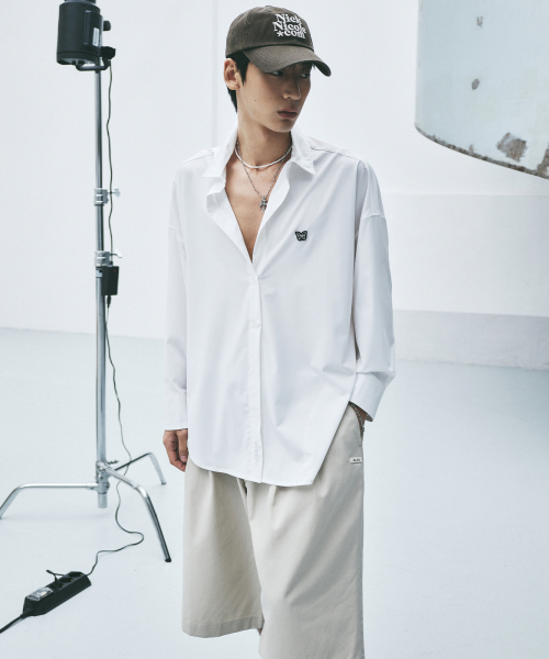 WIDE TWO-TUCK BERMUDA PANTS_BEIGE