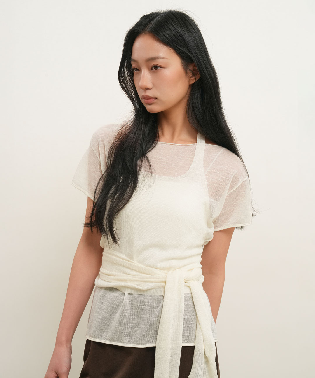 woman see through halter neck layered knit set [ivory]