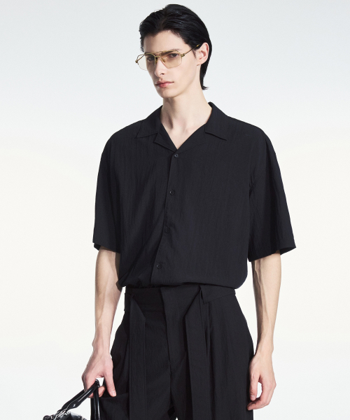 Wrinkled Open Collar Shirt (Black) TNSH6E200BK