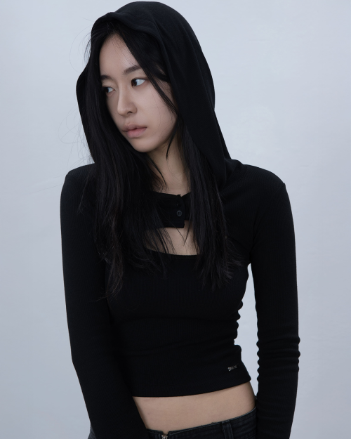 HOODED BOLERO & RIBBED CAMI TOP SET [Black]